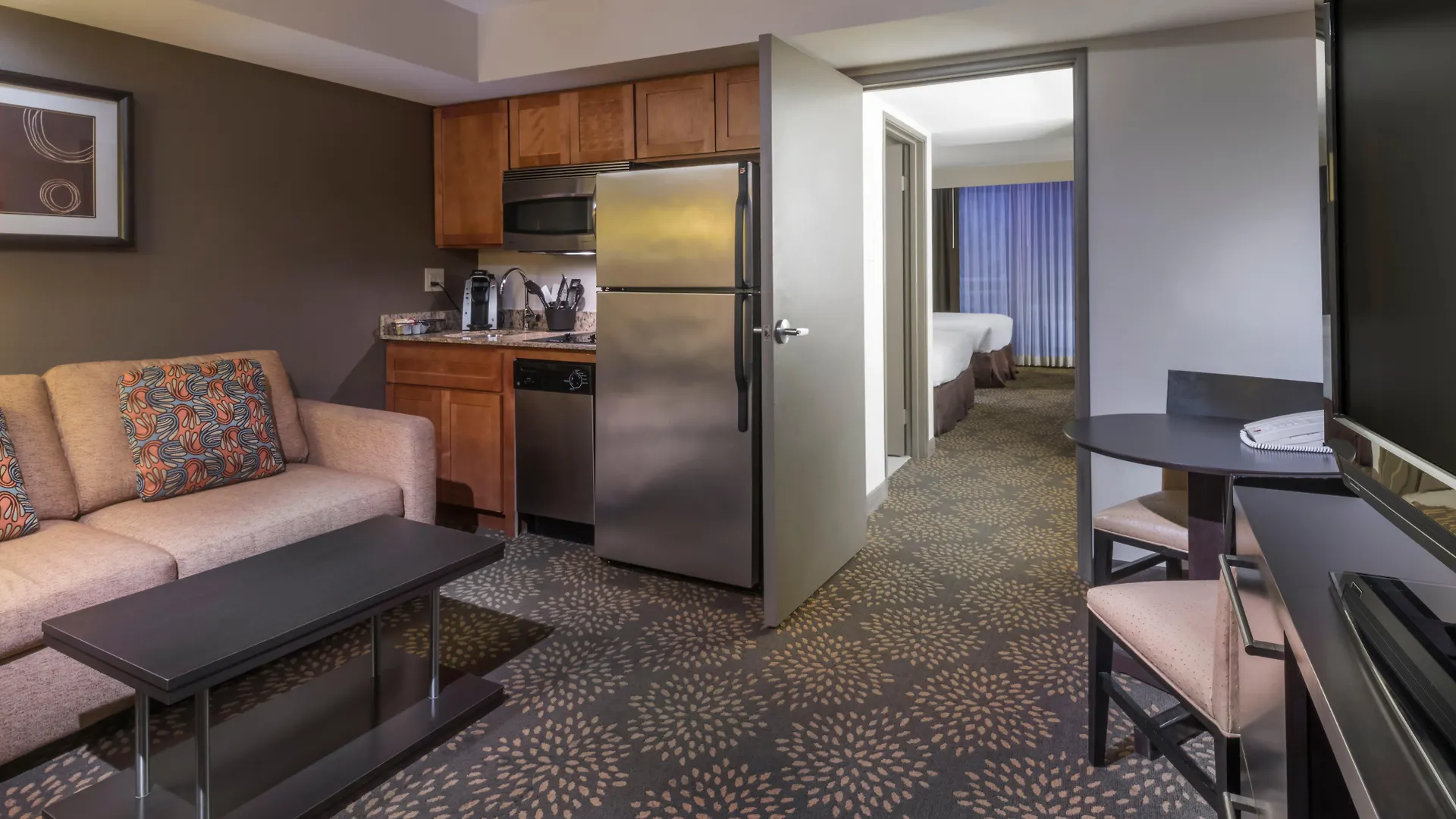 Holiday Inn And Suites Phoenix Airport North By Ihg
