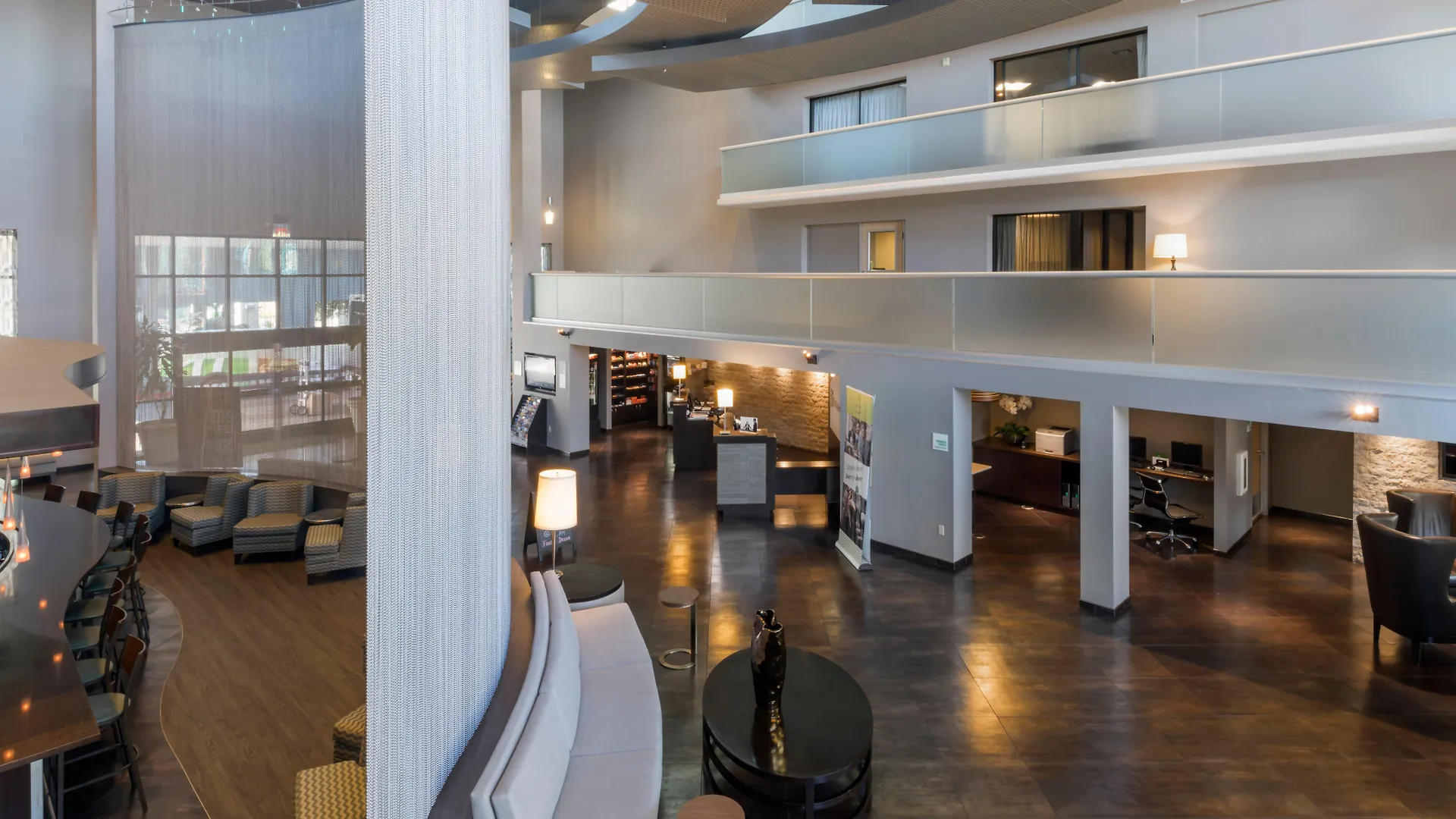 Holiday Inn And Suites Phoenix Airport North By Ihg United States