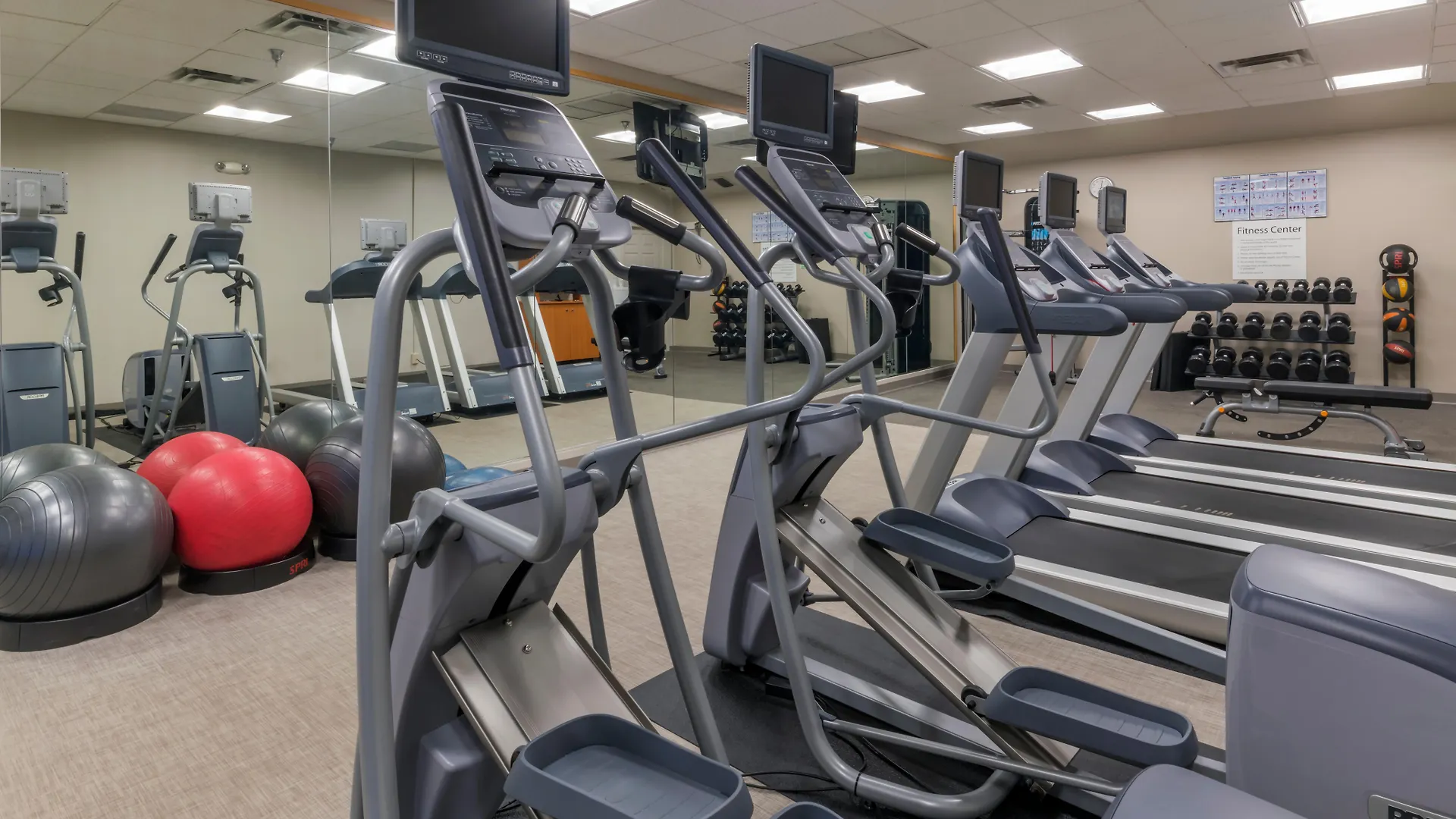 *** Hotel Holiday Inn And Suites Phoenix Airport North By Ihg United States