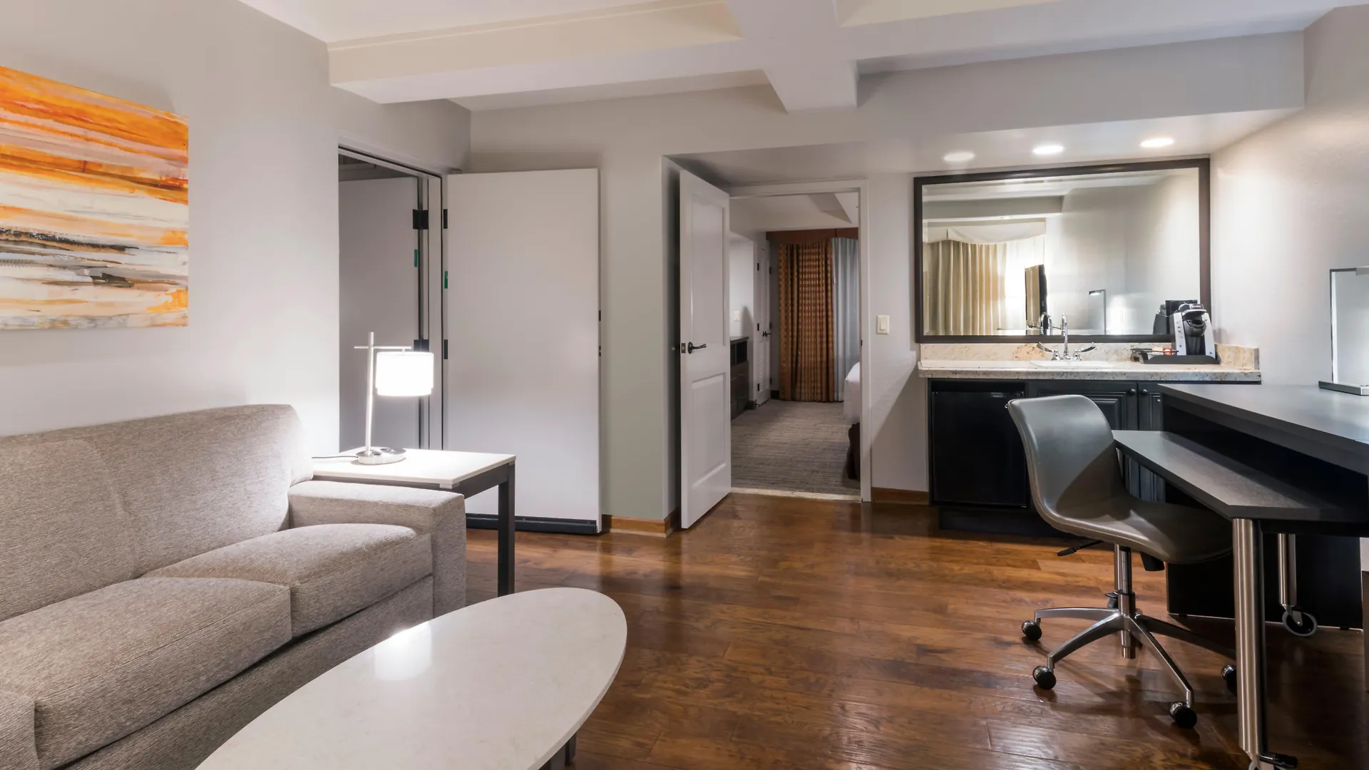 Holiday Inn And Suites Phoenix Airport North By Ihg Hotel